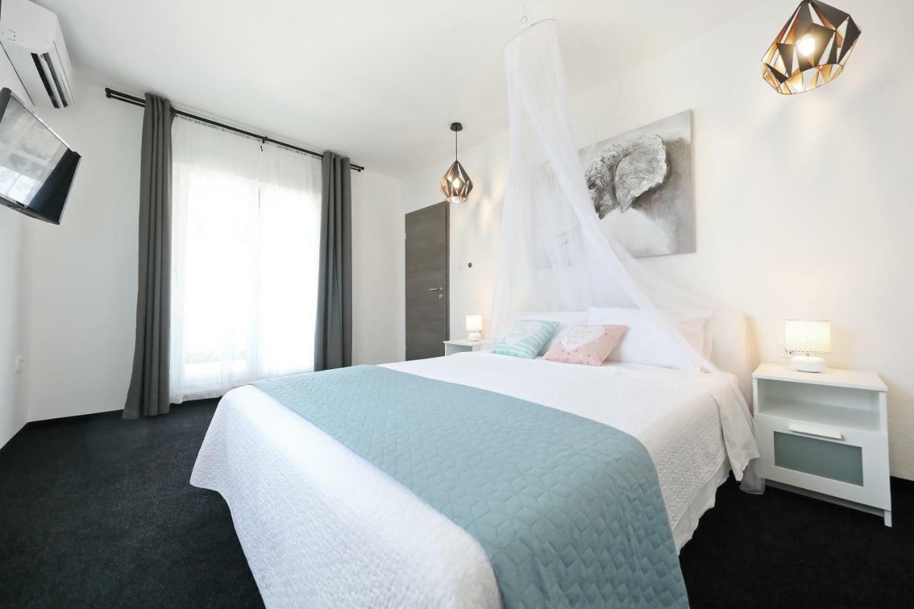 Perla Holiday home *